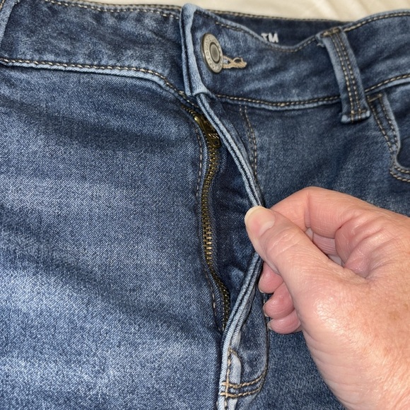 M Jeans by Maurices jeans high rise button/zip distressed w/plaid Sz lg regular - Picture 8 of 11